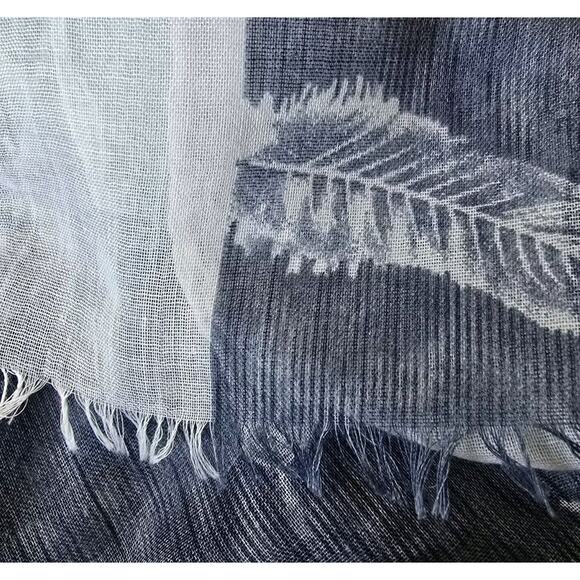 Vintage Eyeful Shawl Scarf Feather Motif Gray Blue White Pattern 70" X 34" - Picture 9 of 11
